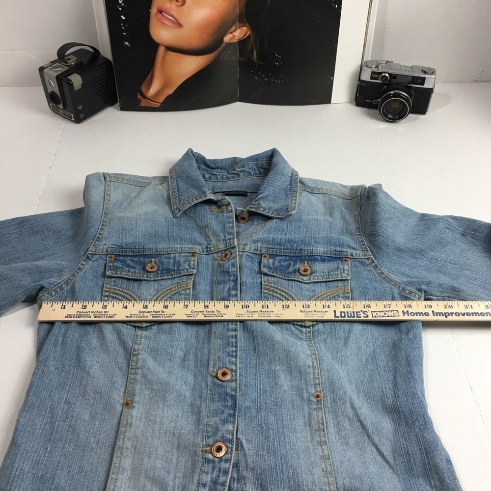 Sunfaded Denim Jacket | Relaxed Cropped Fit · Western Stitch · Butter Soft - Picture 9 of 13